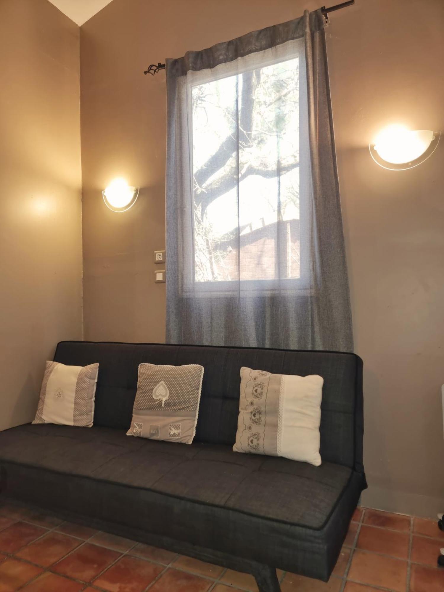 Pousterle De Sabran - Piscine & Hammamアパートメント 部屋 写真
