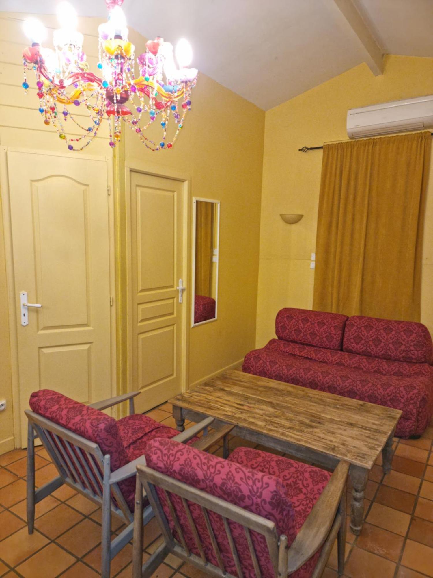 Pousterle De Sabran - Piscine & Hammamアパートメント 部屋 写真