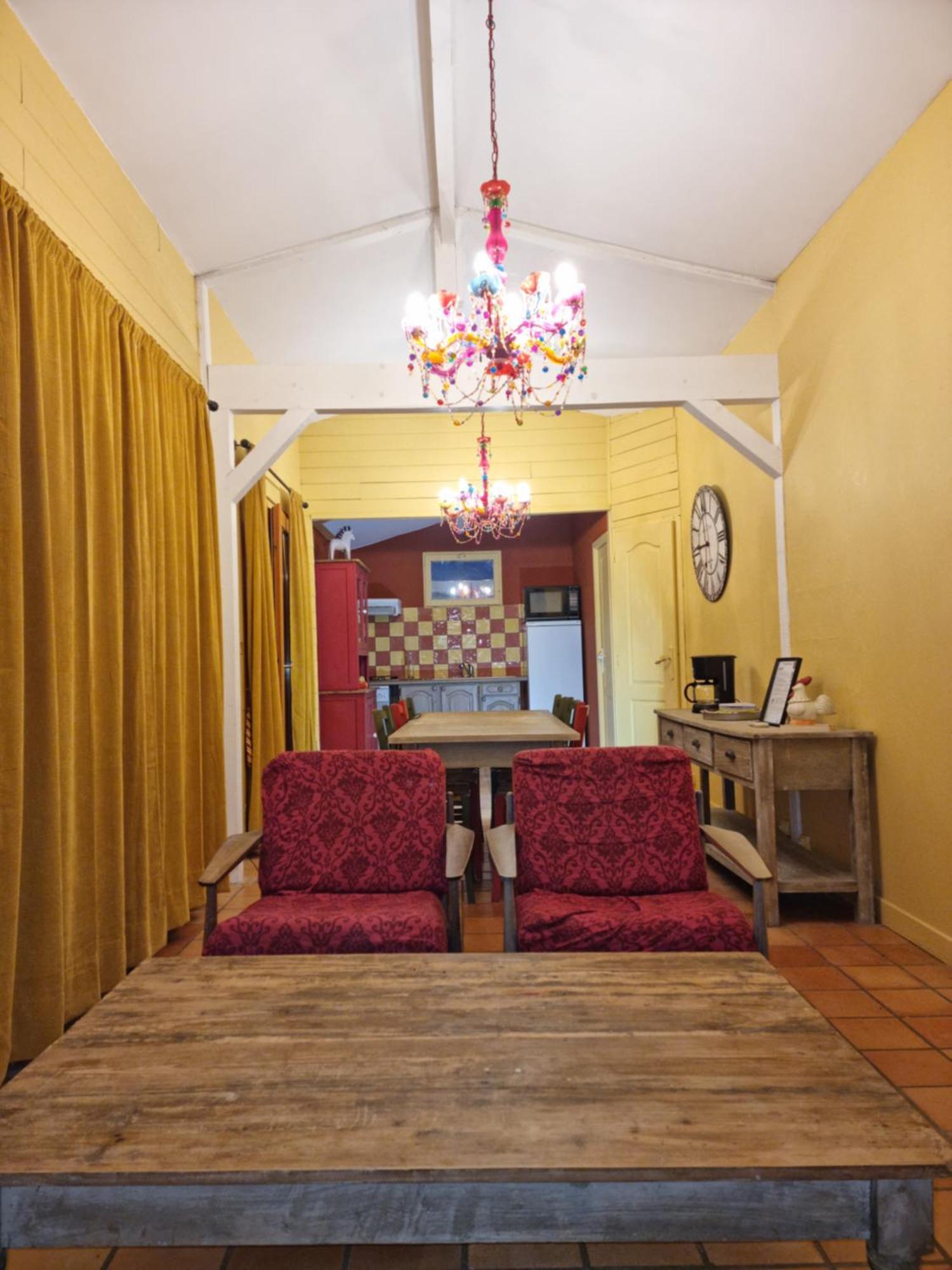 Pousterle De Sabran - Piscine & Hammamアパートメント 部屋 写真
